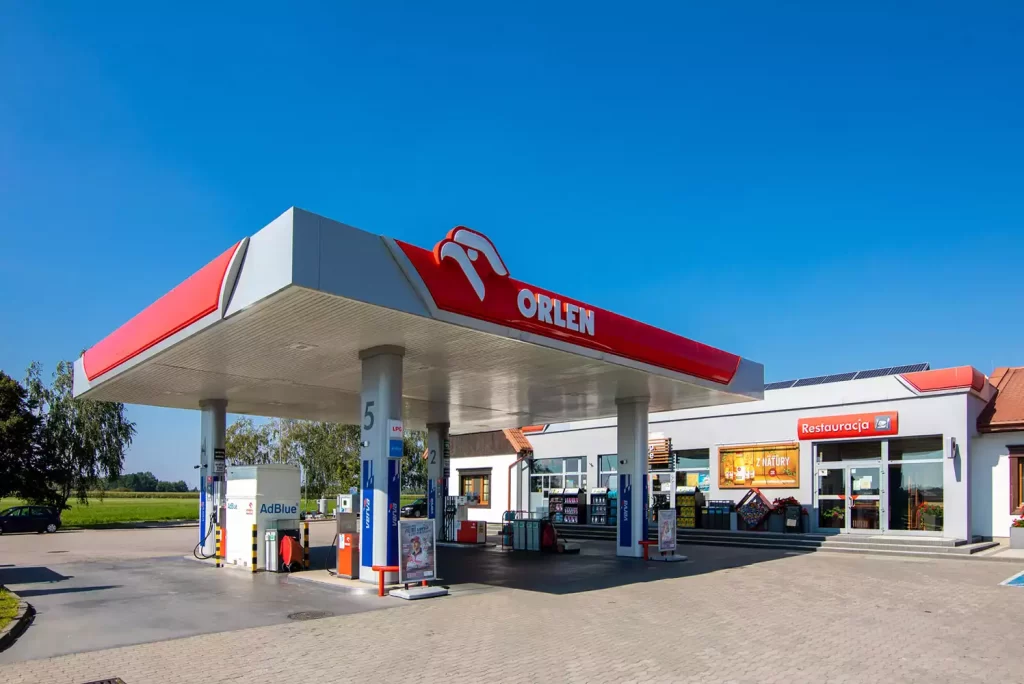 stacja-paliw-chojny-mlode-phu-kurpiewski-1